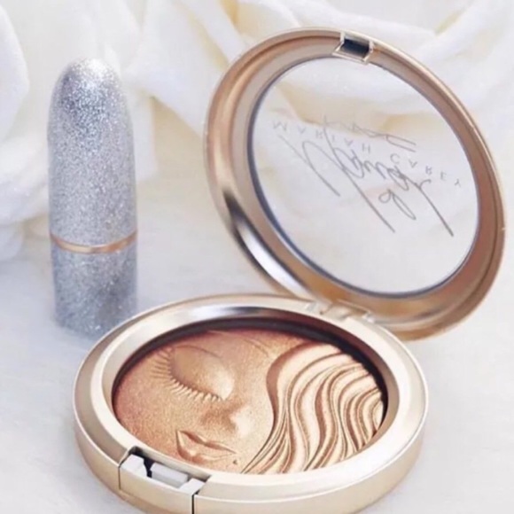 NIB MAC // Mariah Carey “Mimi” Highlighter - Picture 2 of 3